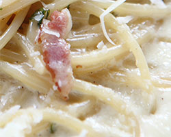 Salsa Carbonara con Jamón